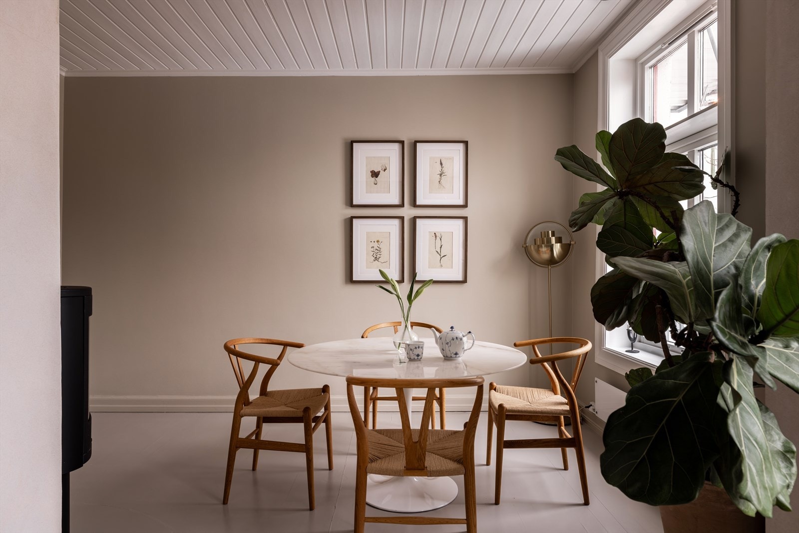 Kjøkken/spisestue. Her kan man eventuelt lage til et soverom til. Galleribilde