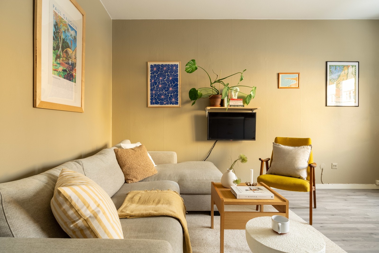 Fyring, varmtvann og kabel-TV/internett er inkludert i felleskostnadene. Galleribilde