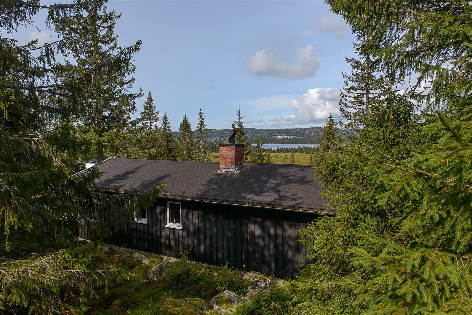 Trivelig hytte i veletablerte omgivelser på Rømåsen. Galleribilde