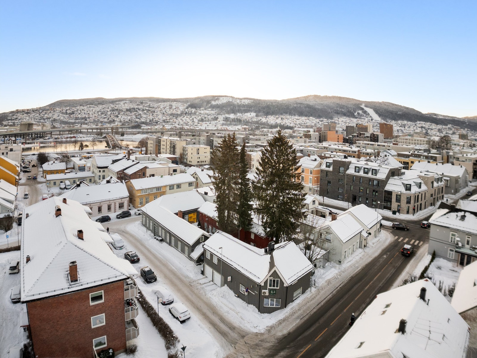 Kort gangavstand til CC Drammen kjøpesenter og matbutikk Galleribilde