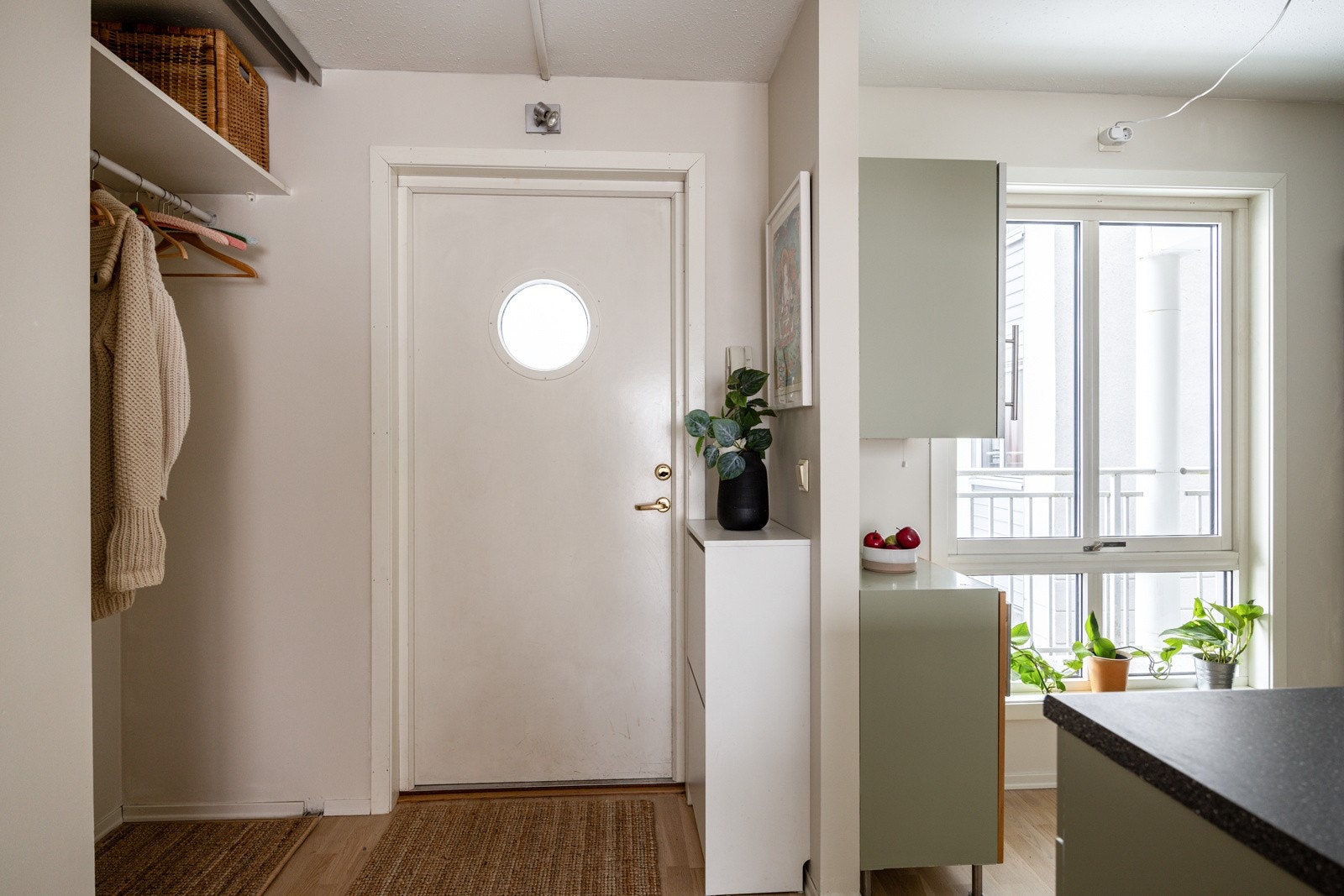 Entréen gir boligen et hyggelig og flott førsteinntrykk. Galleribilde