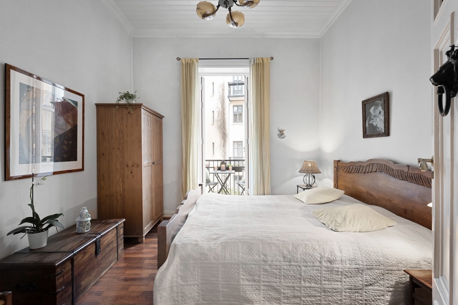 Det er også godt med plass til å etablere garderobeskap Galleribilde