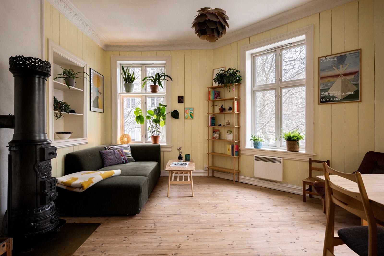 Velkommen til Sverdrups gate 15A! Boligen presenteres av Eiendomsmegler MNEF Katrine Solvåg. Galleribilde