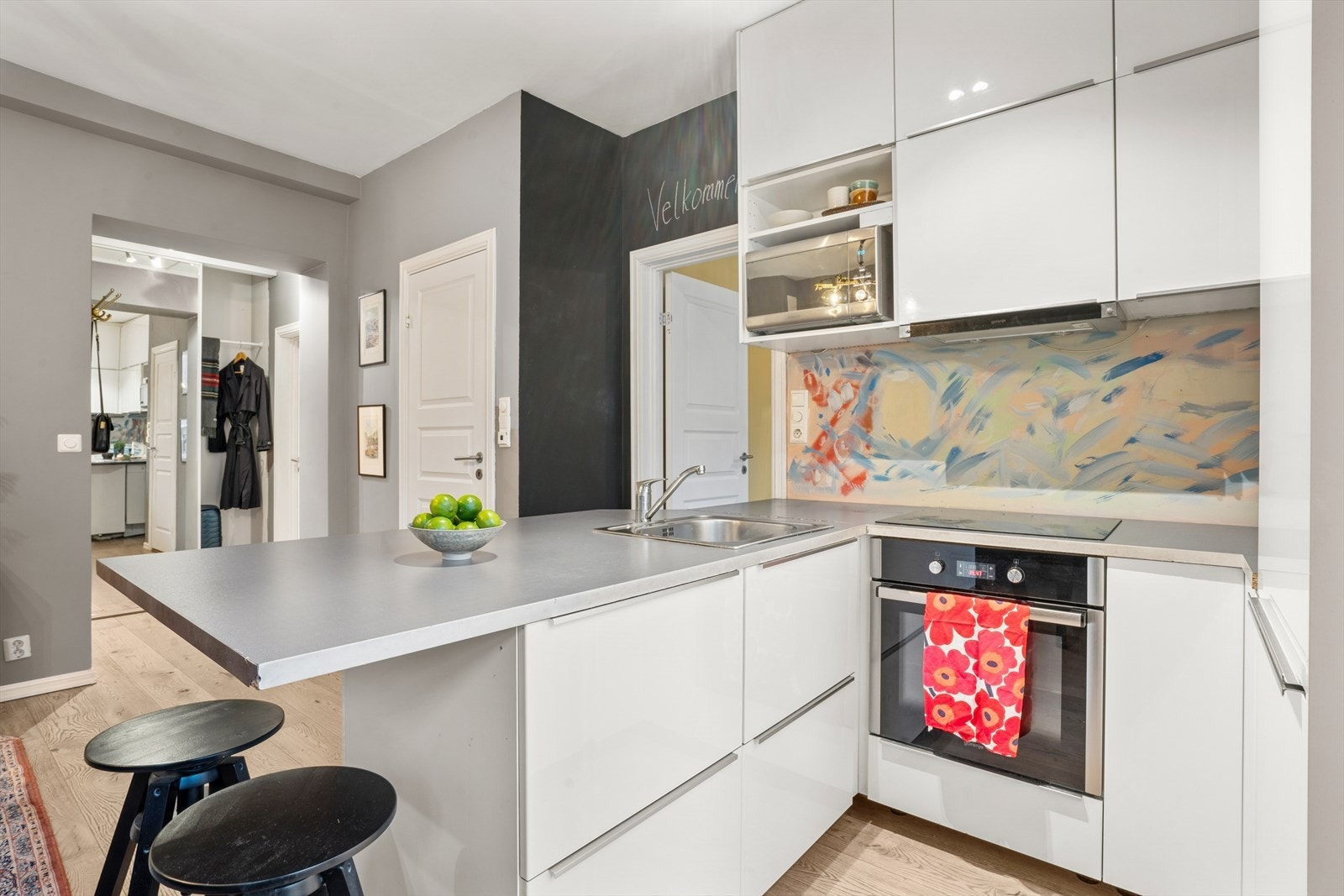 Praktisk med åpen løsning til stuen Galleribilde