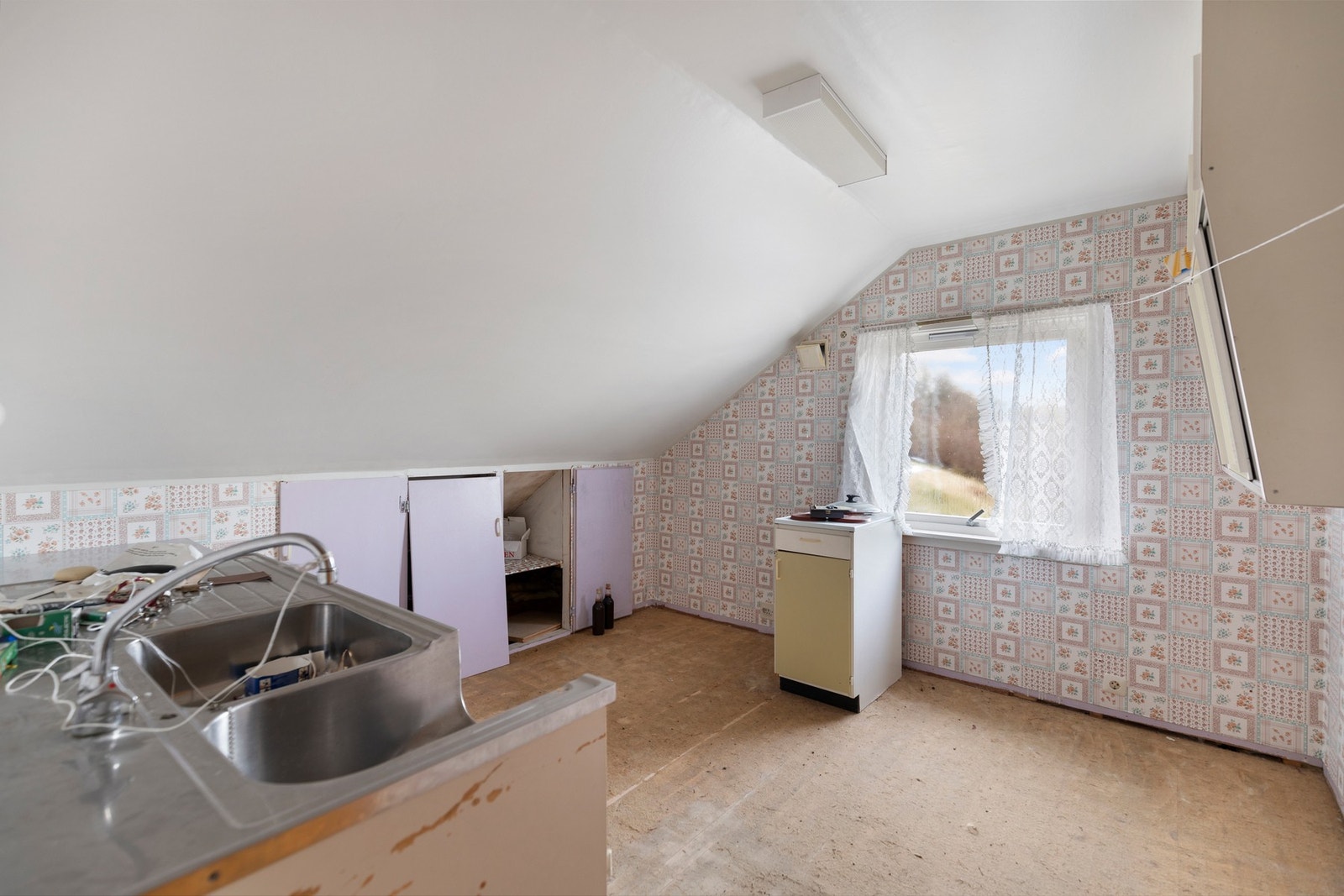 Boligen er registrert som enebolig med hybel/sokkelleilighet. Galleribilde