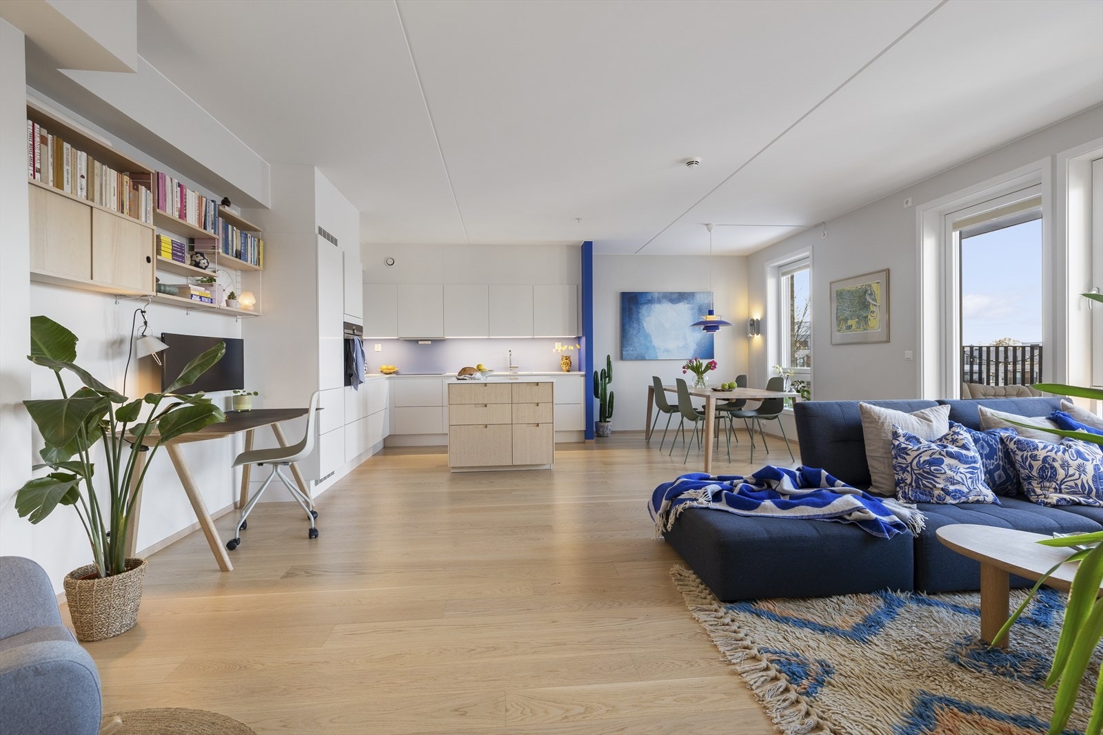 Heisadkomst, balansert ventilasjon, stor balkong og så mye mer! Galleribilde