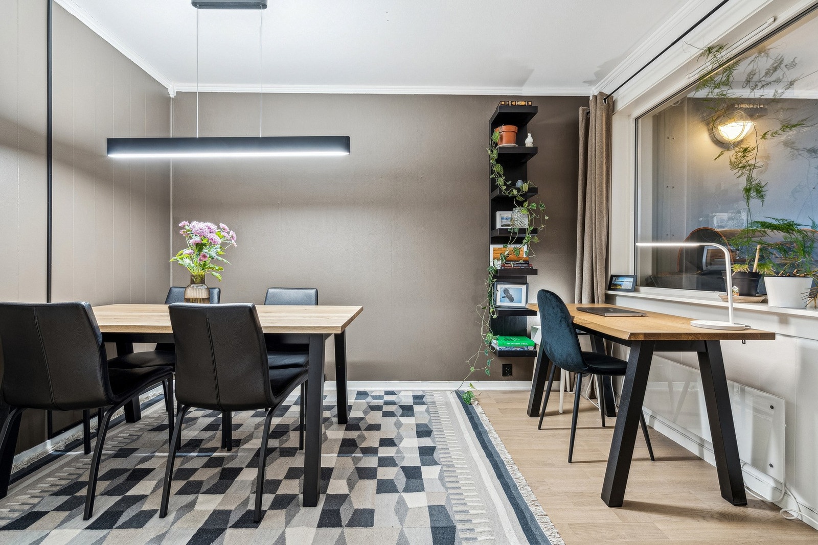 Spisestue. Galleribilde