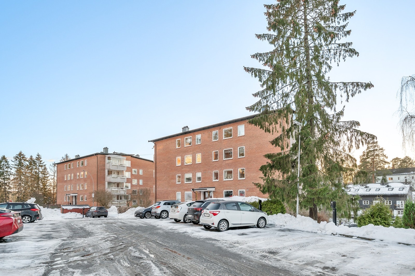 Borettslaget har parkeringsplasser etter venteliste Galleribilde