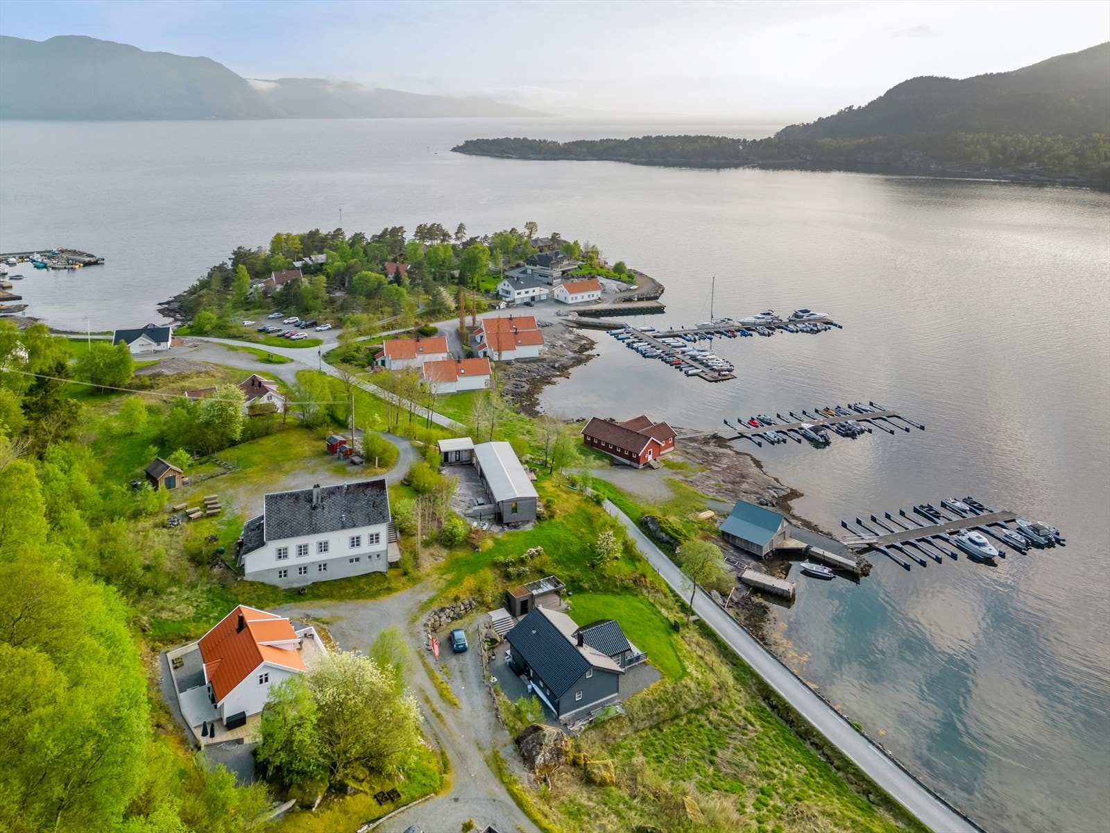 I området er det flere fritidshytter. Galleribilde