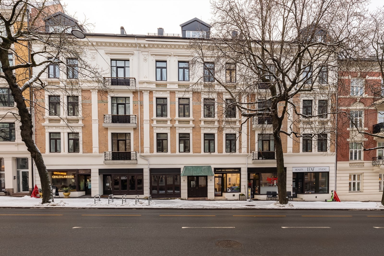 Velkommen til Bygdøy Allé 62A - sentralt beliggende på beste Frogner - et av byens mest attraktive boligområder. Galleribilde