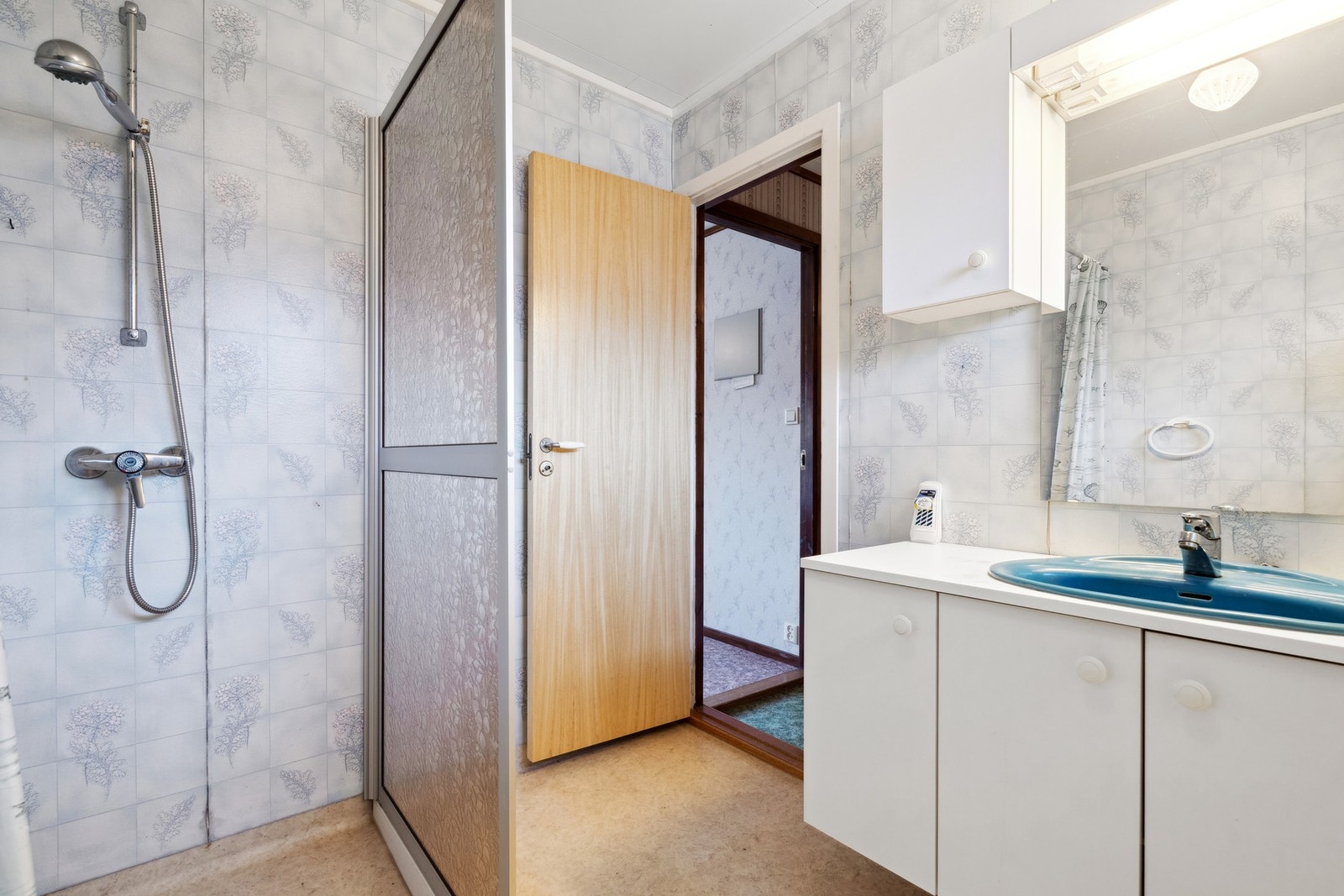 Bad i tilleggsdel. Galleribilde