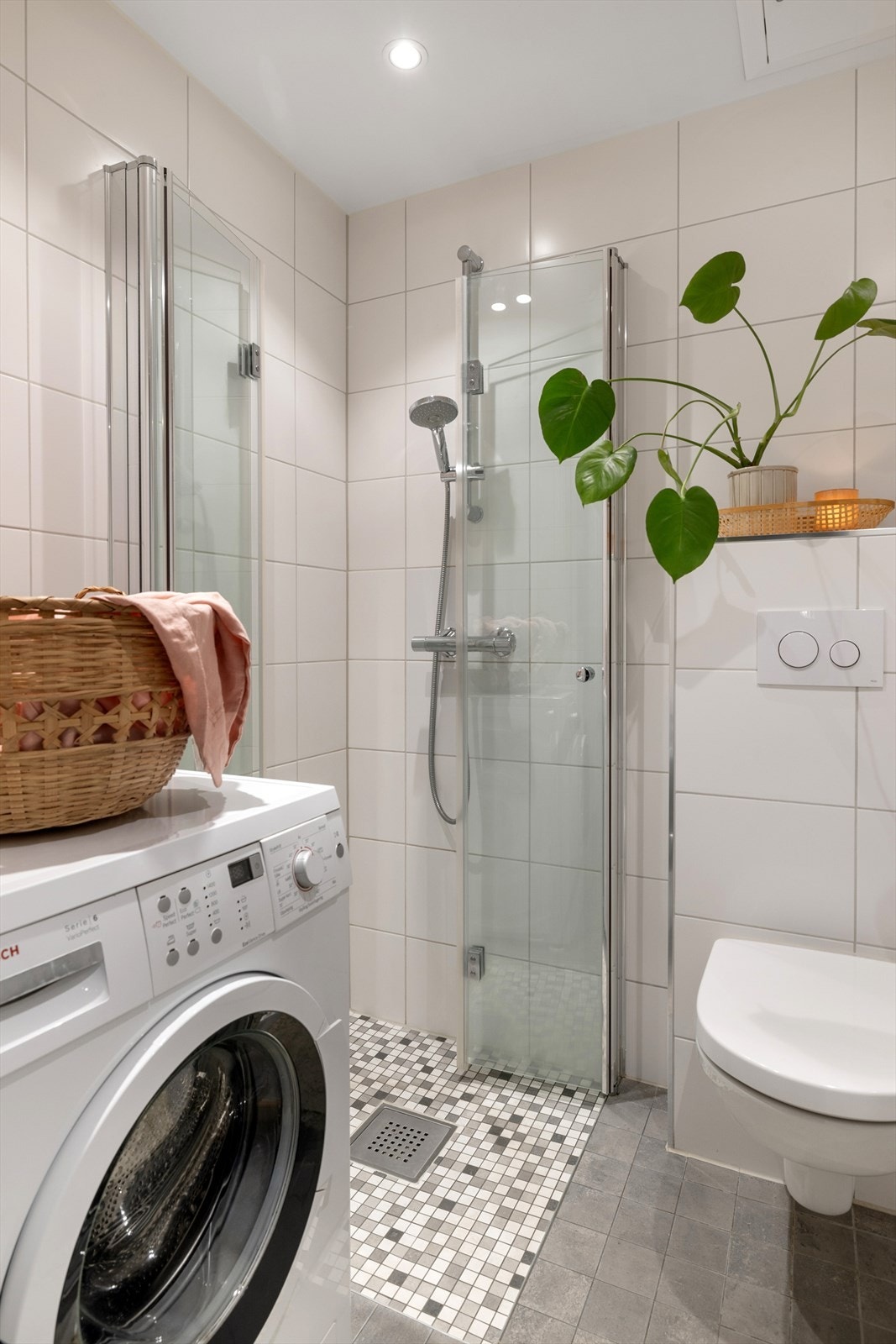 Tidløse detaljer på baderom Galleribilde