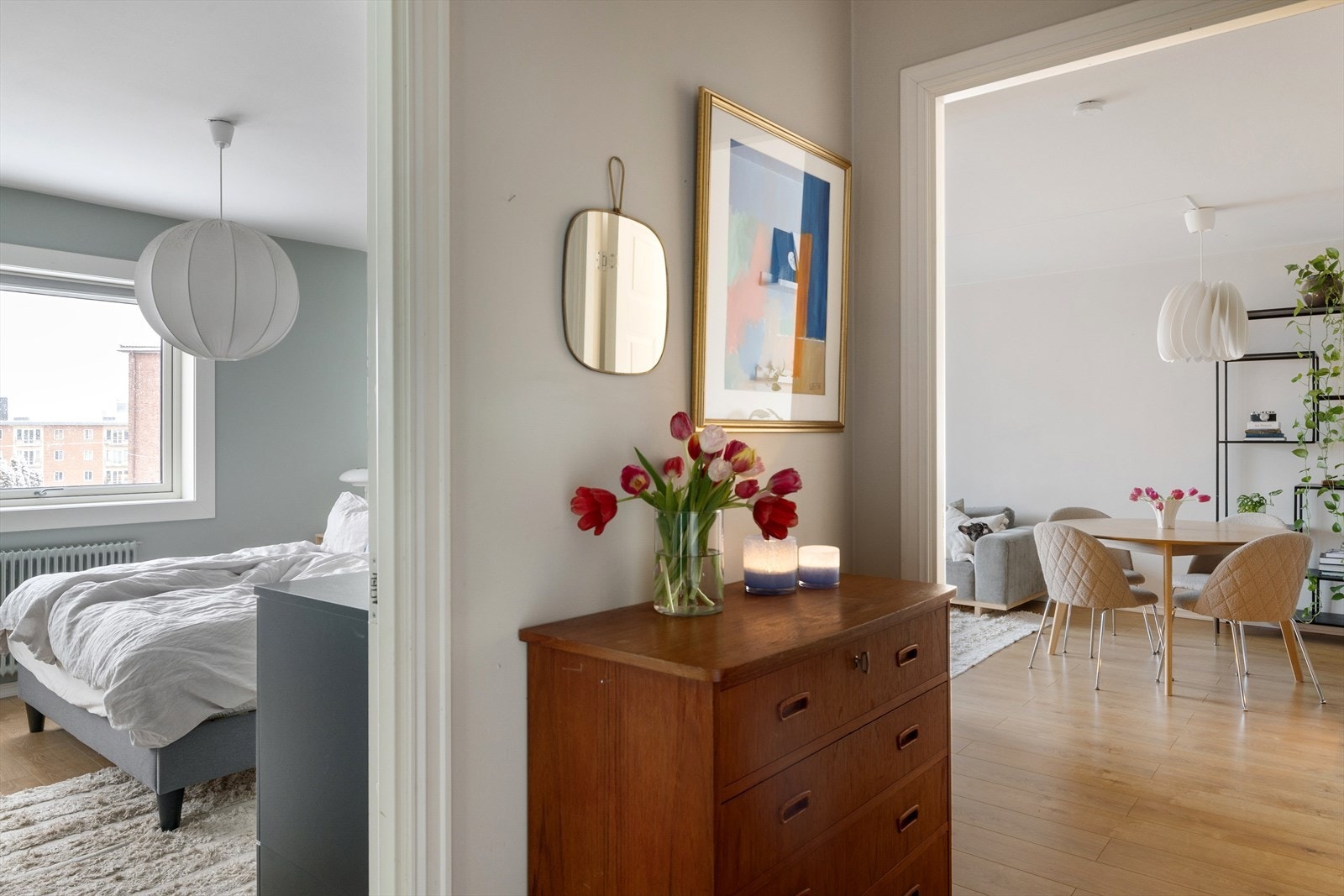 Direkte adkomst til alle rom fa entrèen Galleribilde