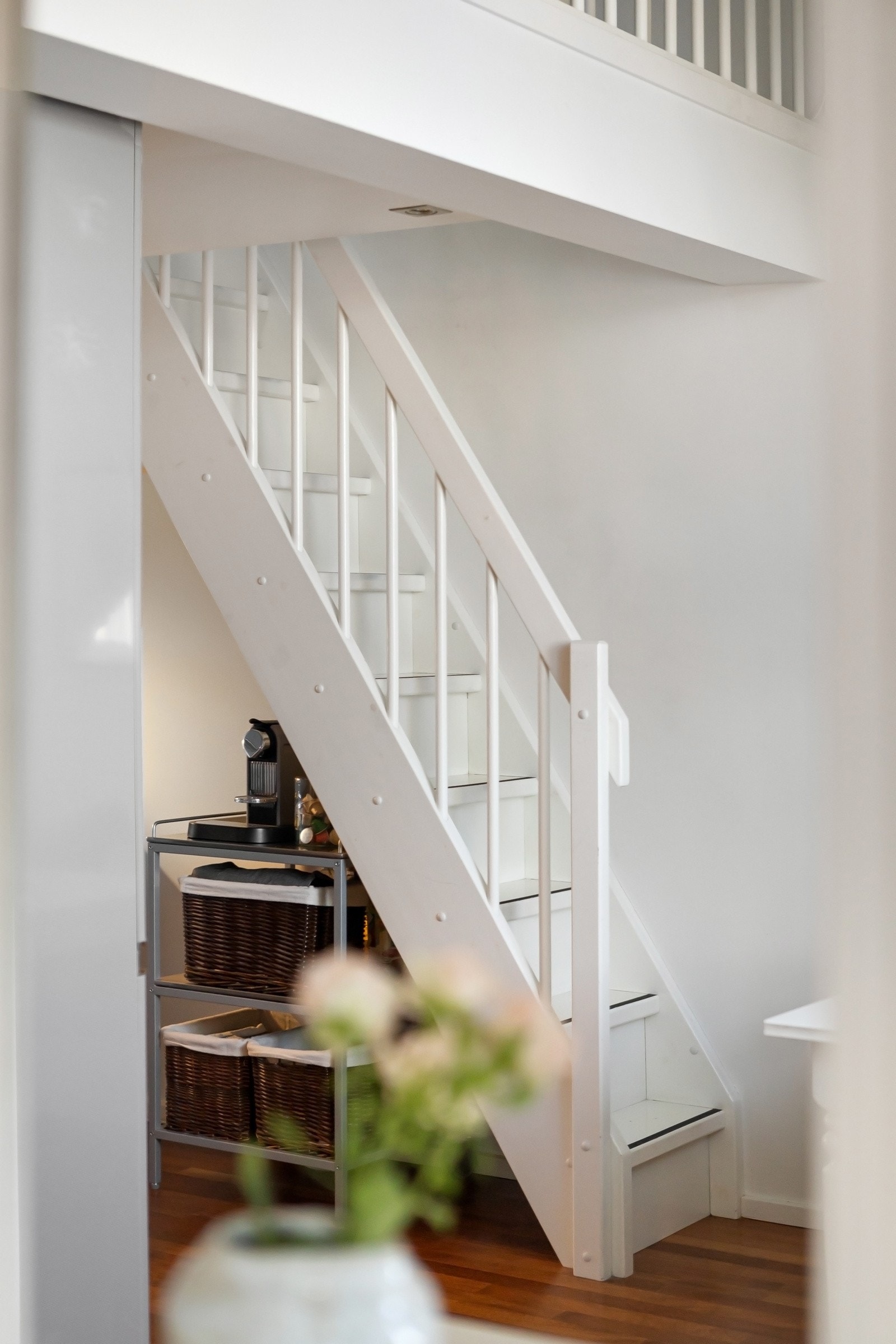 Trapp opp til mezzanin/tv-stue. Galleribilde