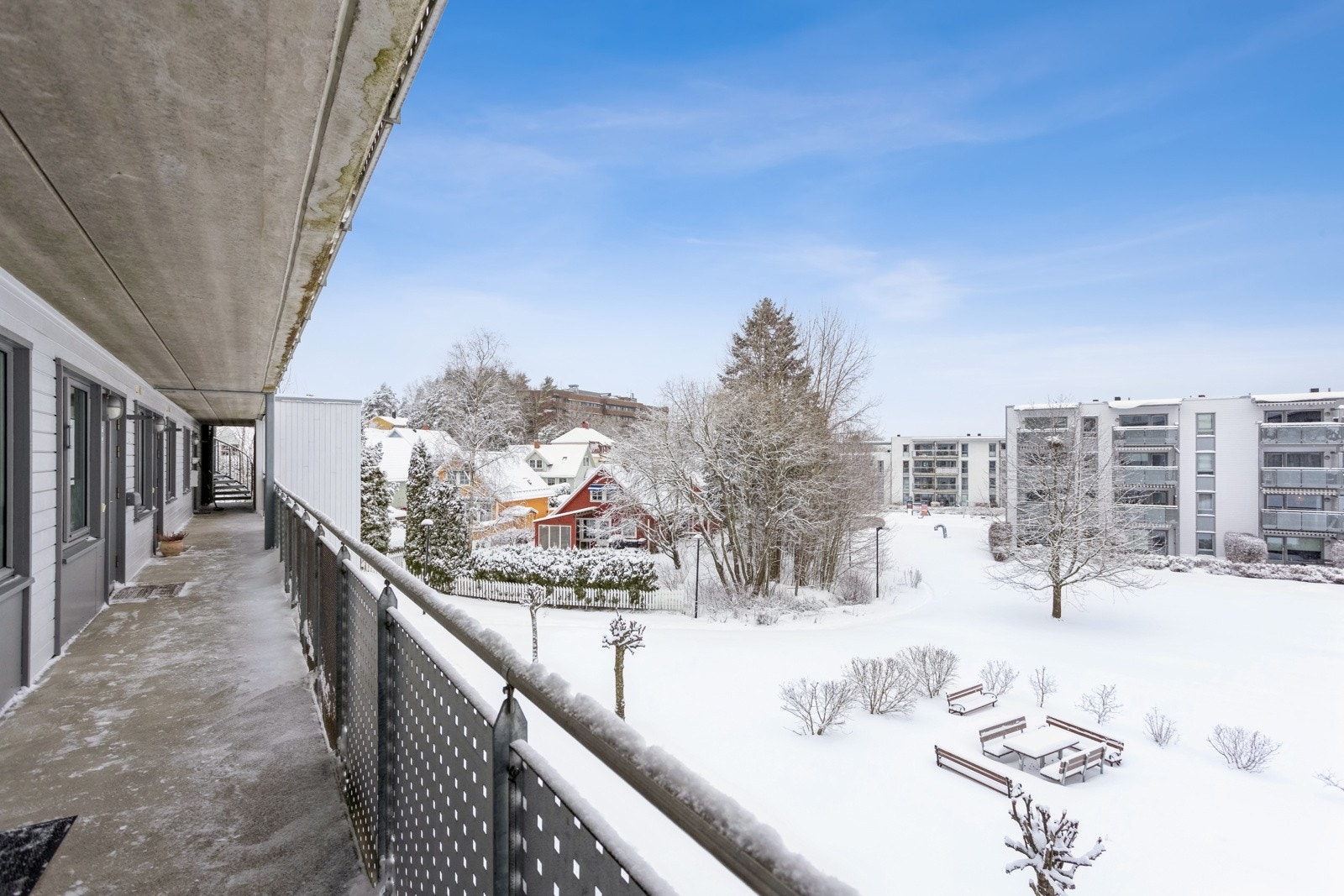 Leiligheten disponerer i tillegg en utvendig bod i 3.etasje med adkomst fra svalgangen. Galleribilde