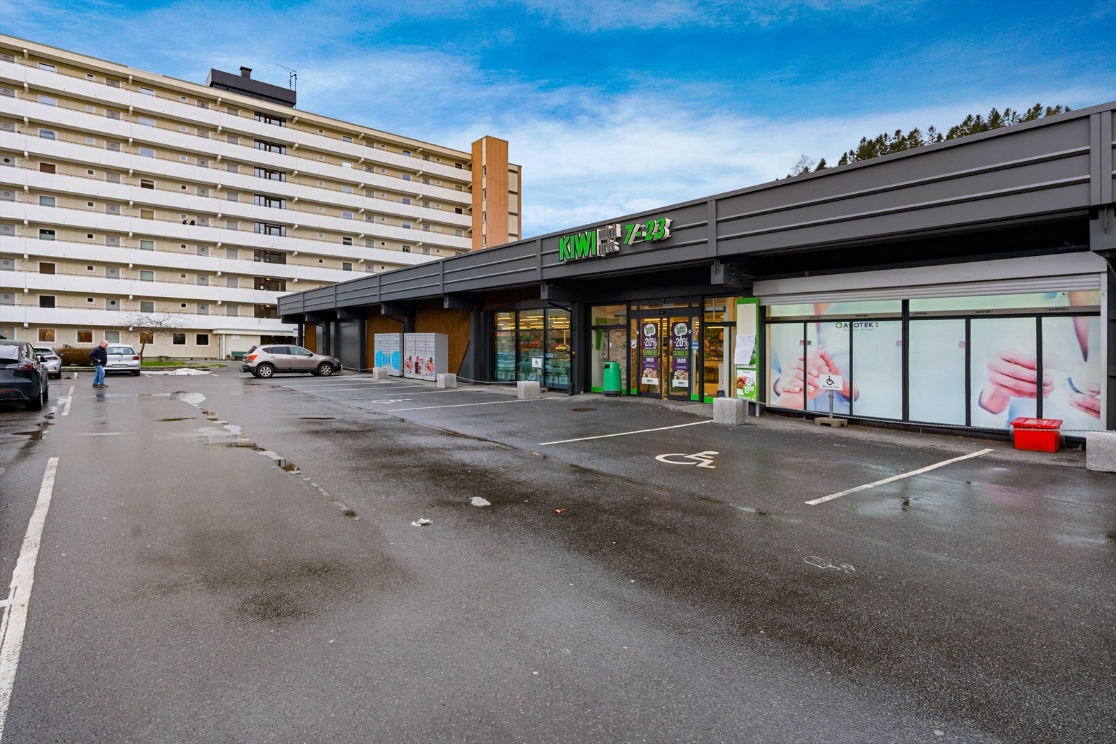 - Fra leiligheten er det kun 3 minutters gange til Kiwi - Galleribilde