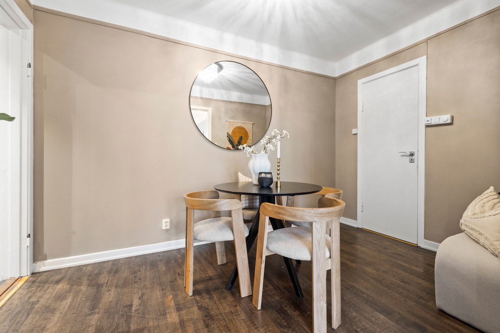 - God plass til spisebord - Galleribilde