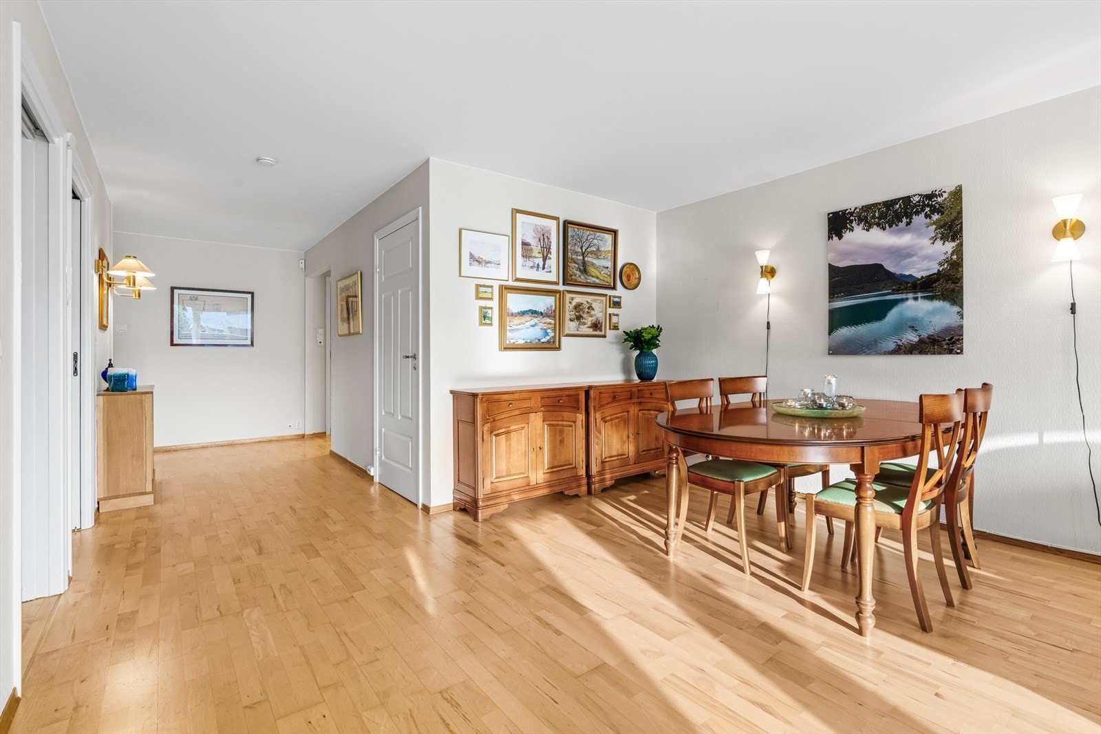 Mulighet for langbord og hyggelige lag med venner og familie Galleribilde