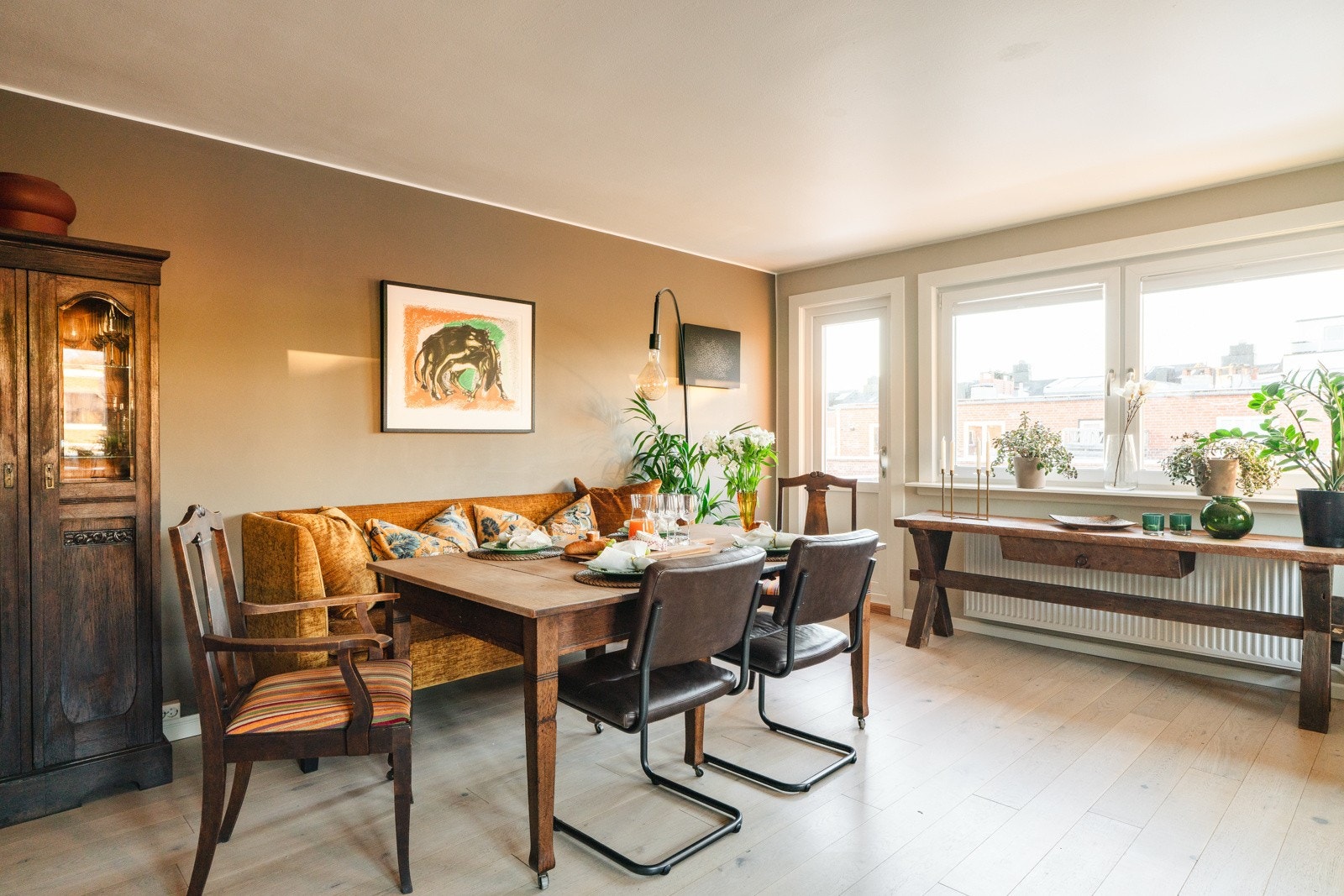 God plass til spisestue Galleribilde