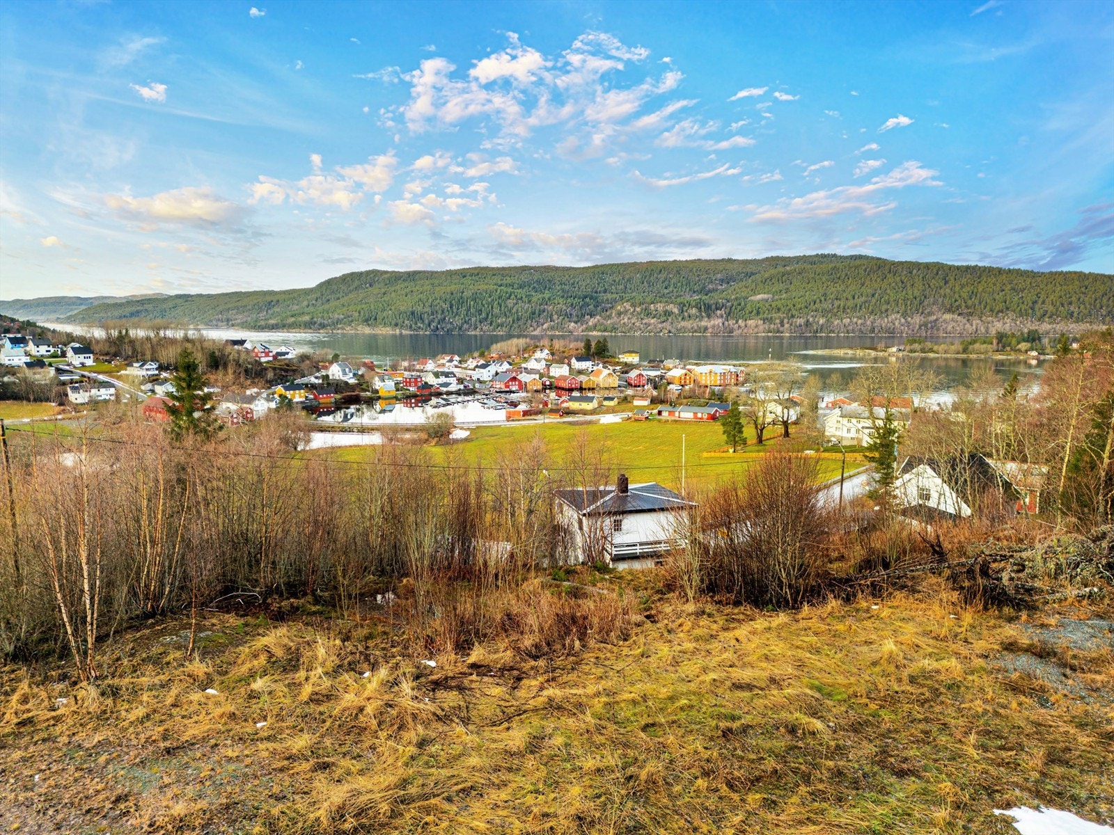 Årets begivenhet i Råkvåg er "Råkvåg Anno 1930" som arrangeres hvert år siste helga i juli. Her mimres det tilbake til sildefiskets storhetstid og det er et gøyalt friluftsteater perfekt for hele familien. Galleribilde