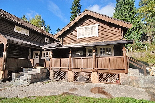 Boligen disponerer uteplass. Galleribilde