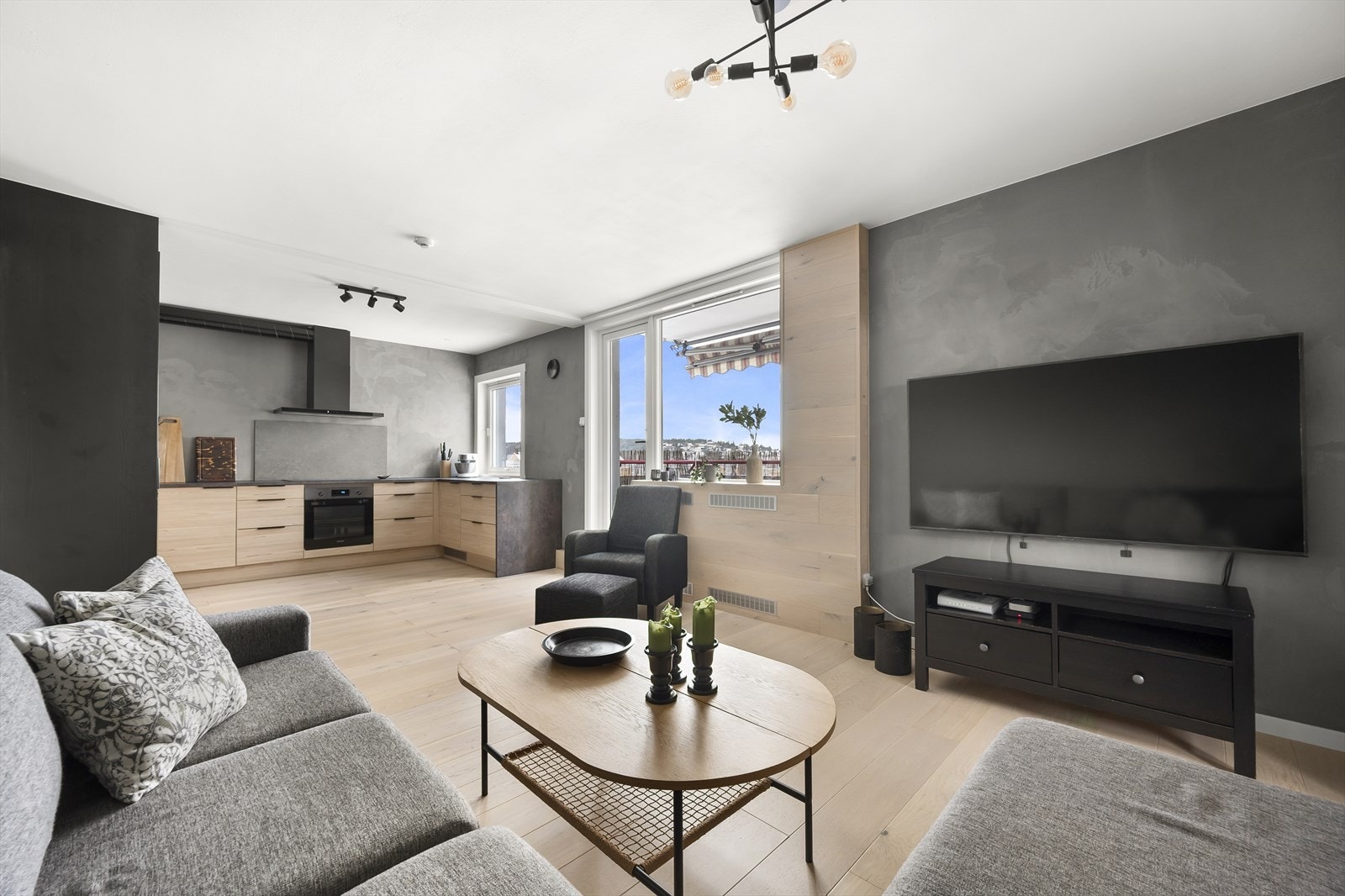 Kasper Hillås har gleden av å presentere Rugveien 40! Galleribilde