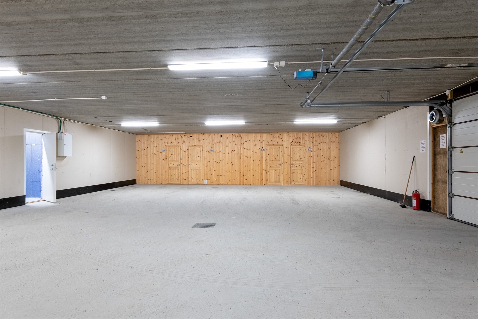 Leiligheten har garasjeplass og bod i felles parkeringsanlegg i underetasjen Galleribilde