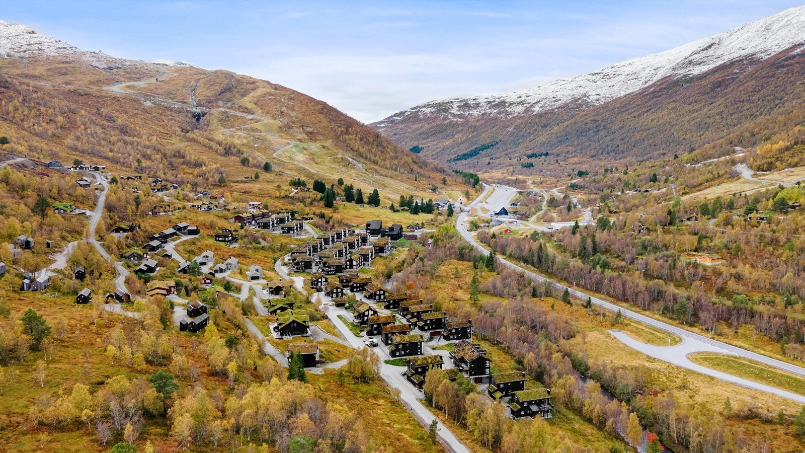 Dronebilde av nærområdet på Fursetsiden mot skitrekket Galleribilde