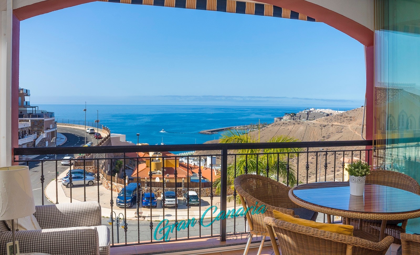 Godt overblikk fra leilighetens terrasse Galleribilde