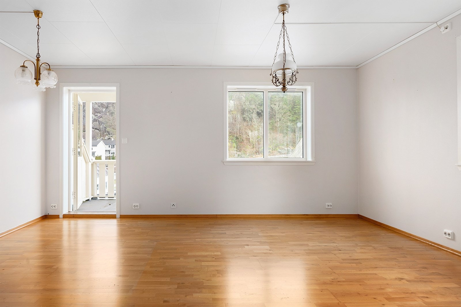 Utgang til balkong Galleribilde
