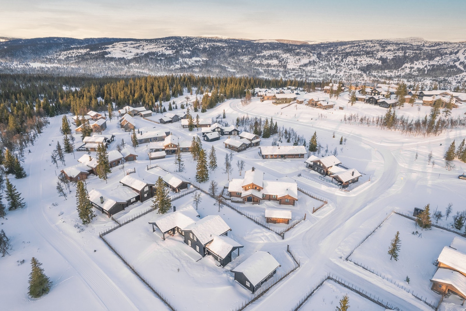 Varden er det perfekte området for deg som ønsker å bo tett på bakkene samt ha tilgang til langrennsløypene rett utenfor døra. Galleribilde