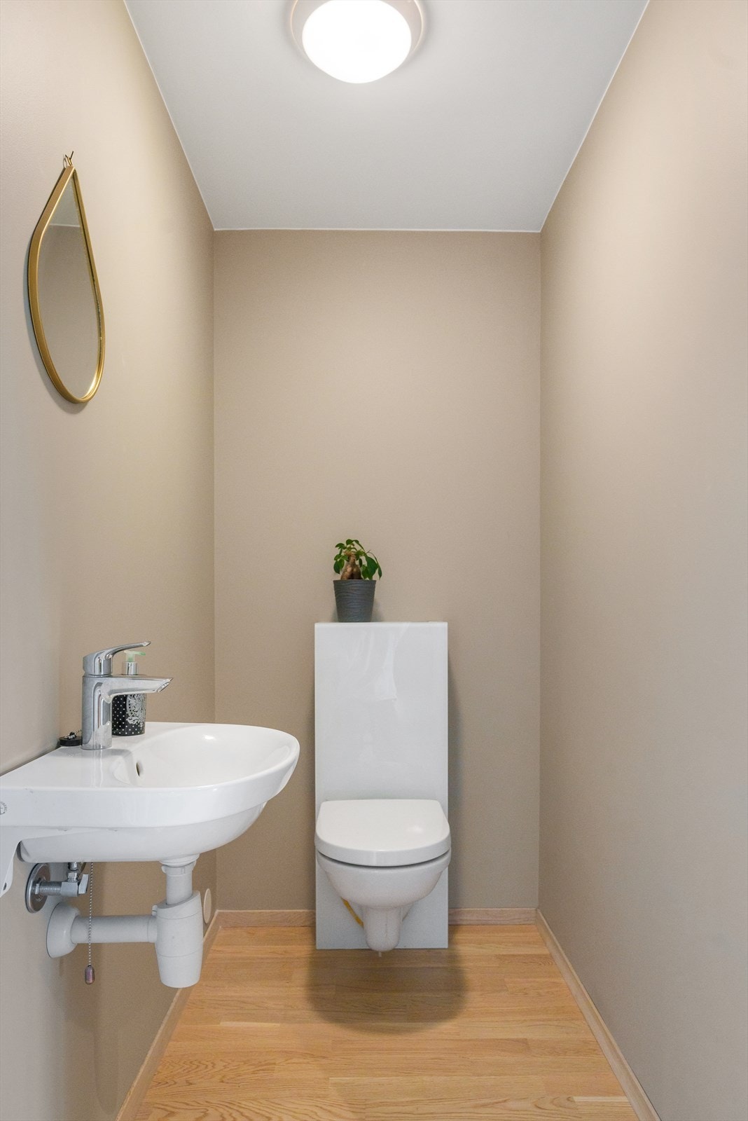 Gjestetoalett Galleribilde