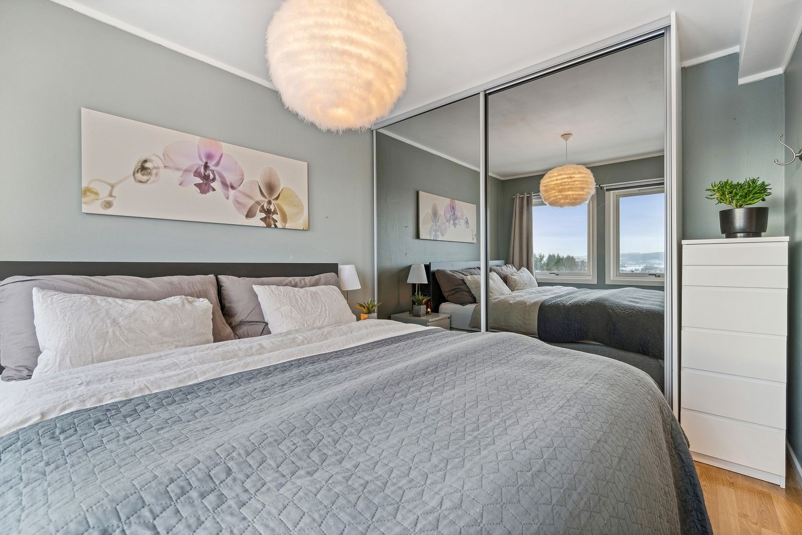 Leiligheten har gode 2 soverom. Galleribilde