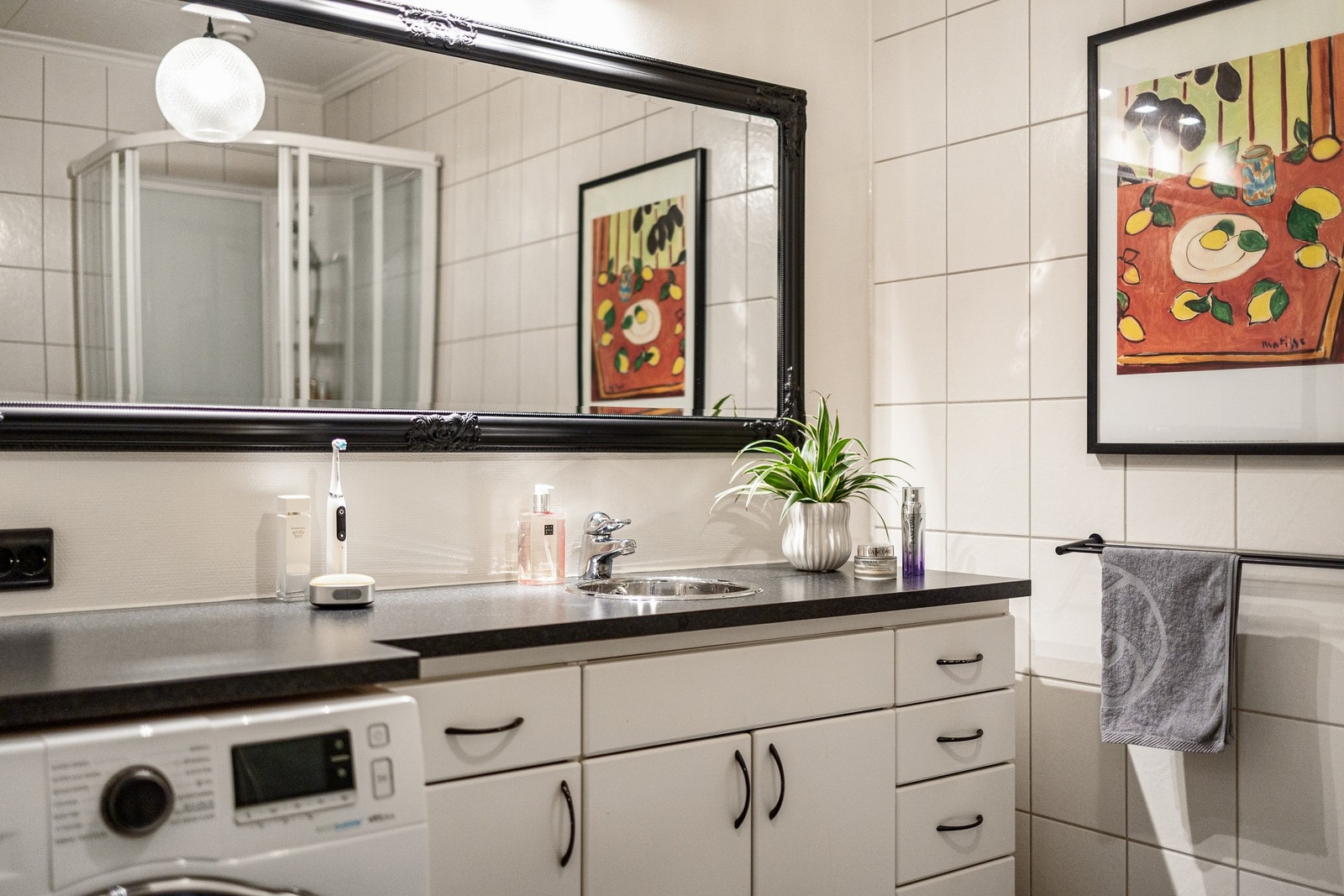 Opplegg for vaskemaskin og varmekabler i gulv Galleribilde