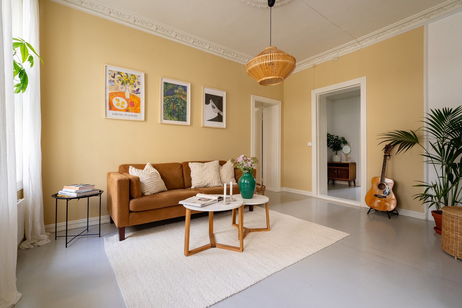 Den generøse takhøyden på opptil 2,89 meter, sørger for en luftig atmosfære. Galleribilde