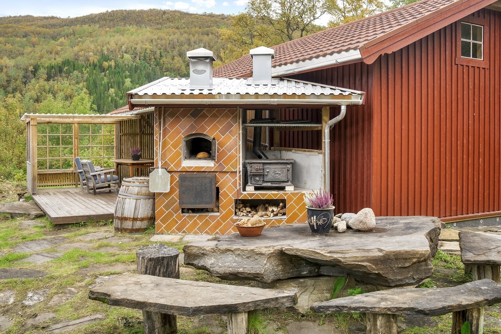 Uteområdet er som skapt for gode sammenkomster. Galleribilde