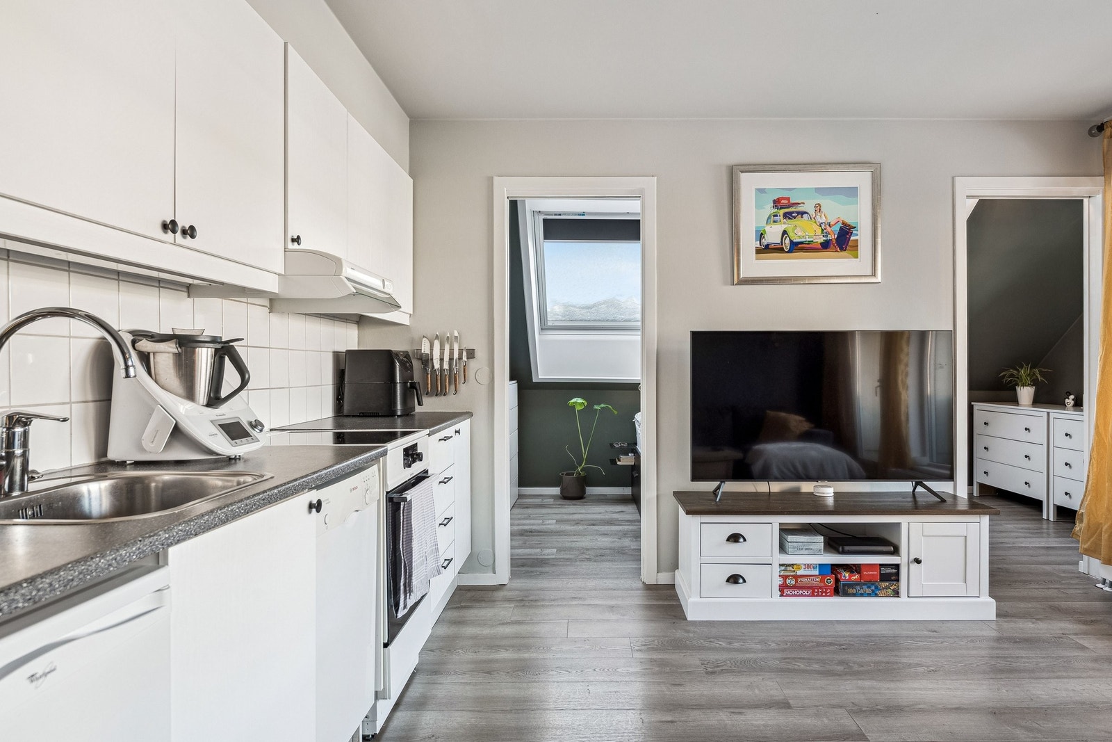 Åpen stue kjøkken løsning. Galleribilde