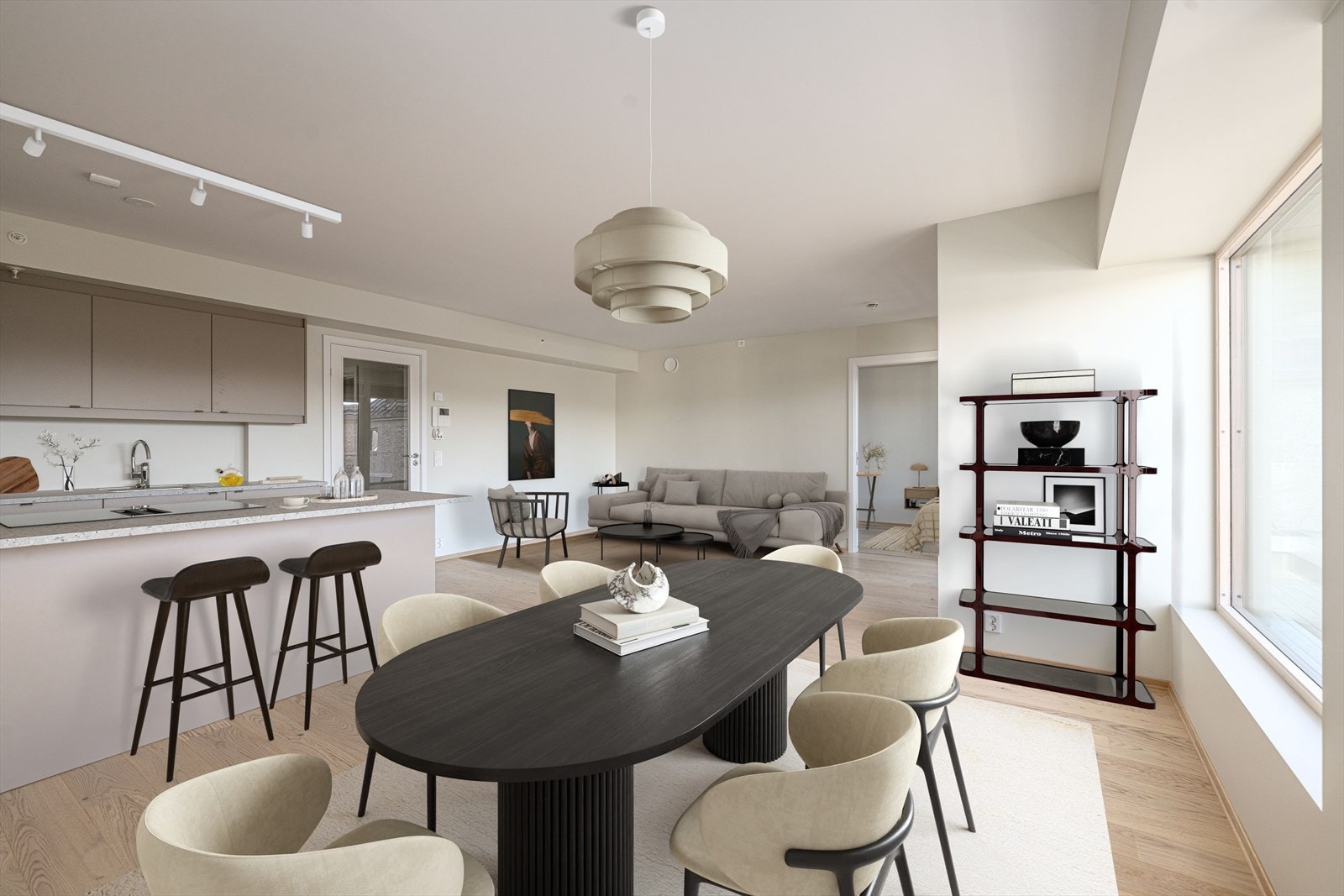 Boligen har en god planløsning med romslige rom, åpen stue og kjøkkenløsning og tilkomst ut til en delvis overbygget uteplass på ca. 12 kvm som vender solfylt og deilig til mot vest.
-Digital møblering - kun en illustrasjon- Galleribilde