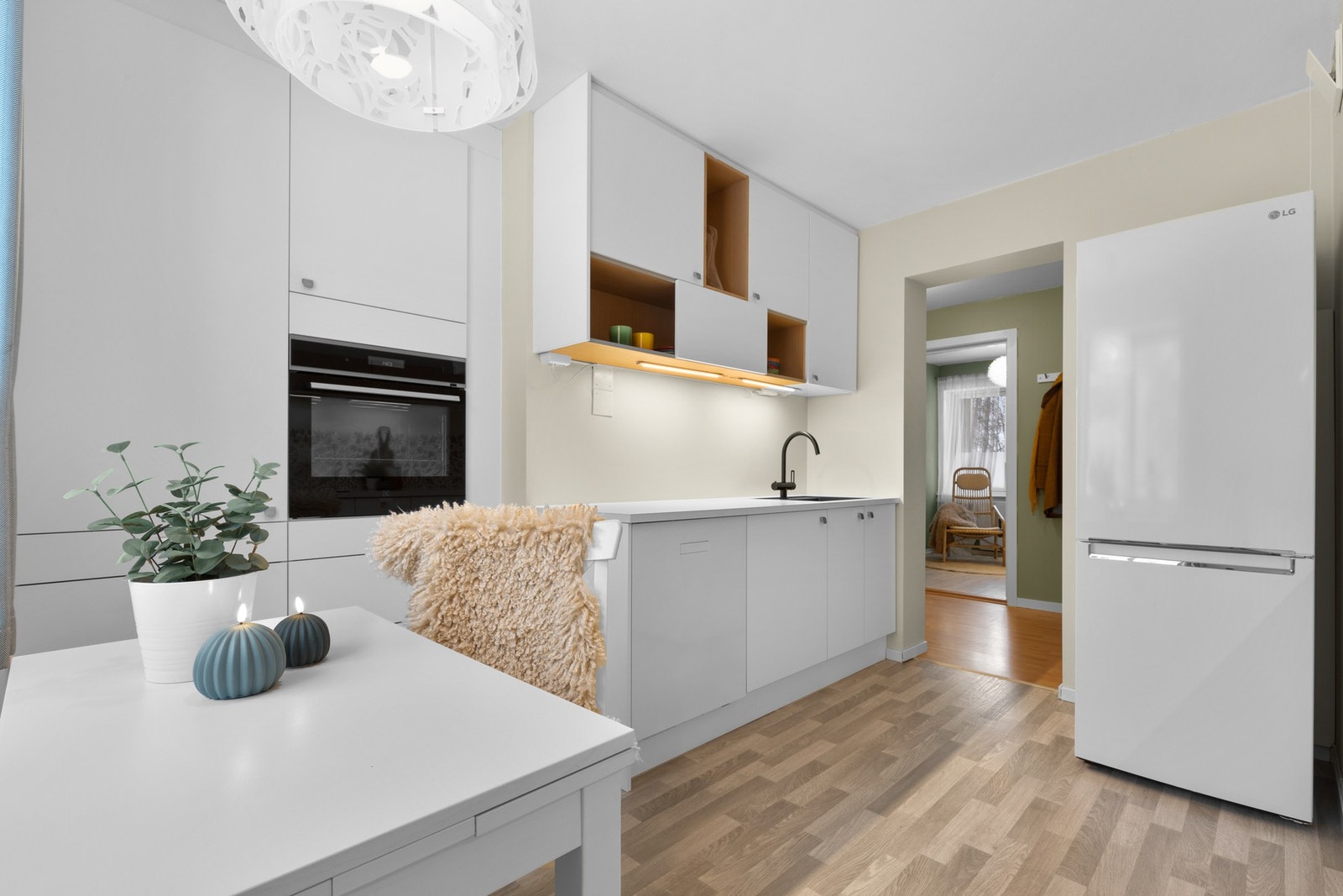 Sjekk ut dette flote og separate kjøkkenet fra 2019! Galleribilde