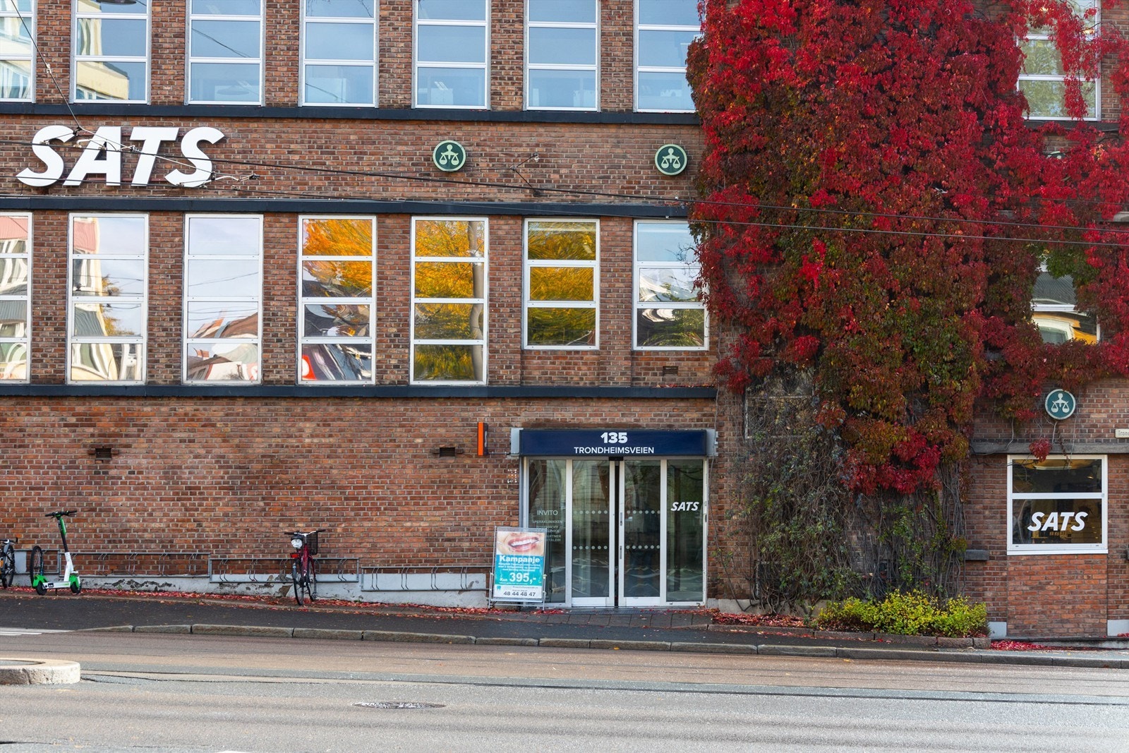 Videre har man også SATS på Carl Berner eller Hasle Torg med en gangavstand på rundt 10 minutter unna leiligheten. Galleribilde