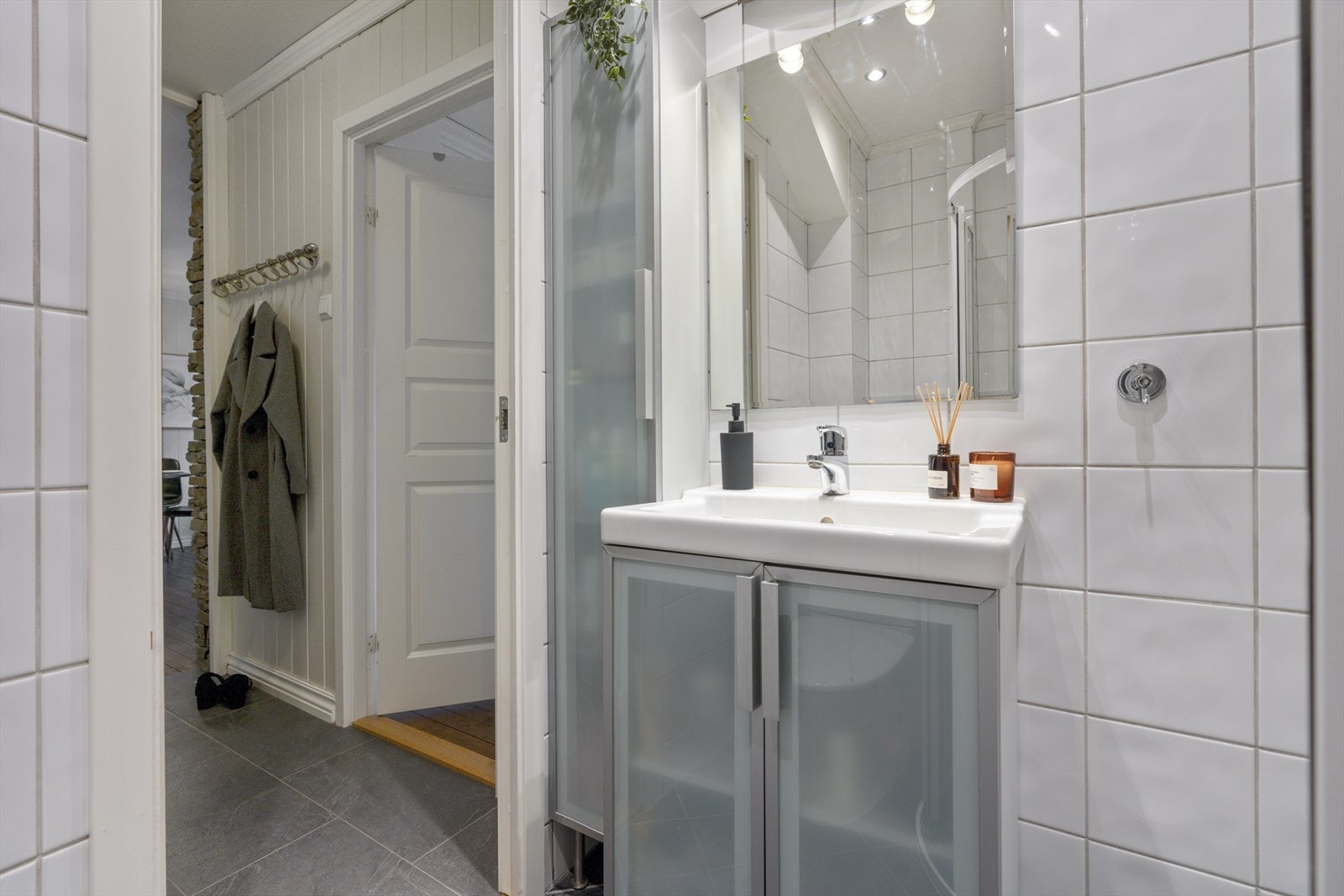 - Badet er utstyrt med varmekabler i gulvet - Galleribilde