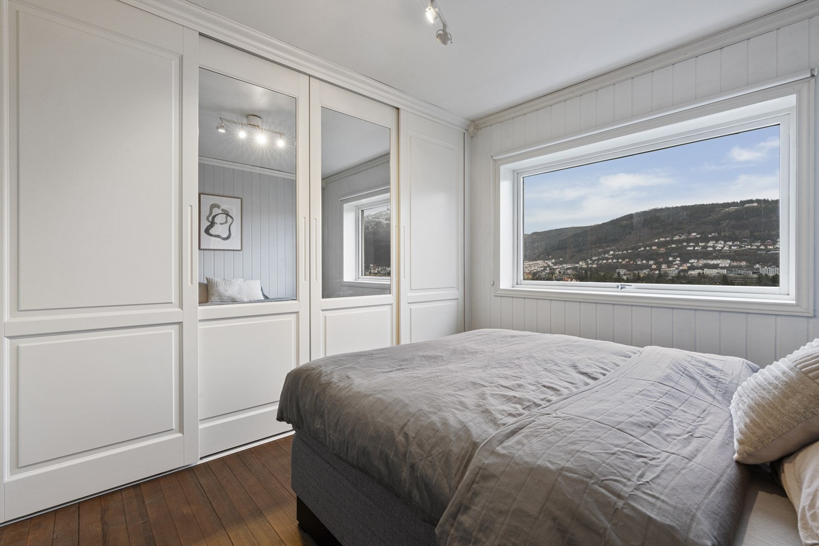 - Hovedsoverommet er av god størrelse på hele 13 m² - Galleribilde