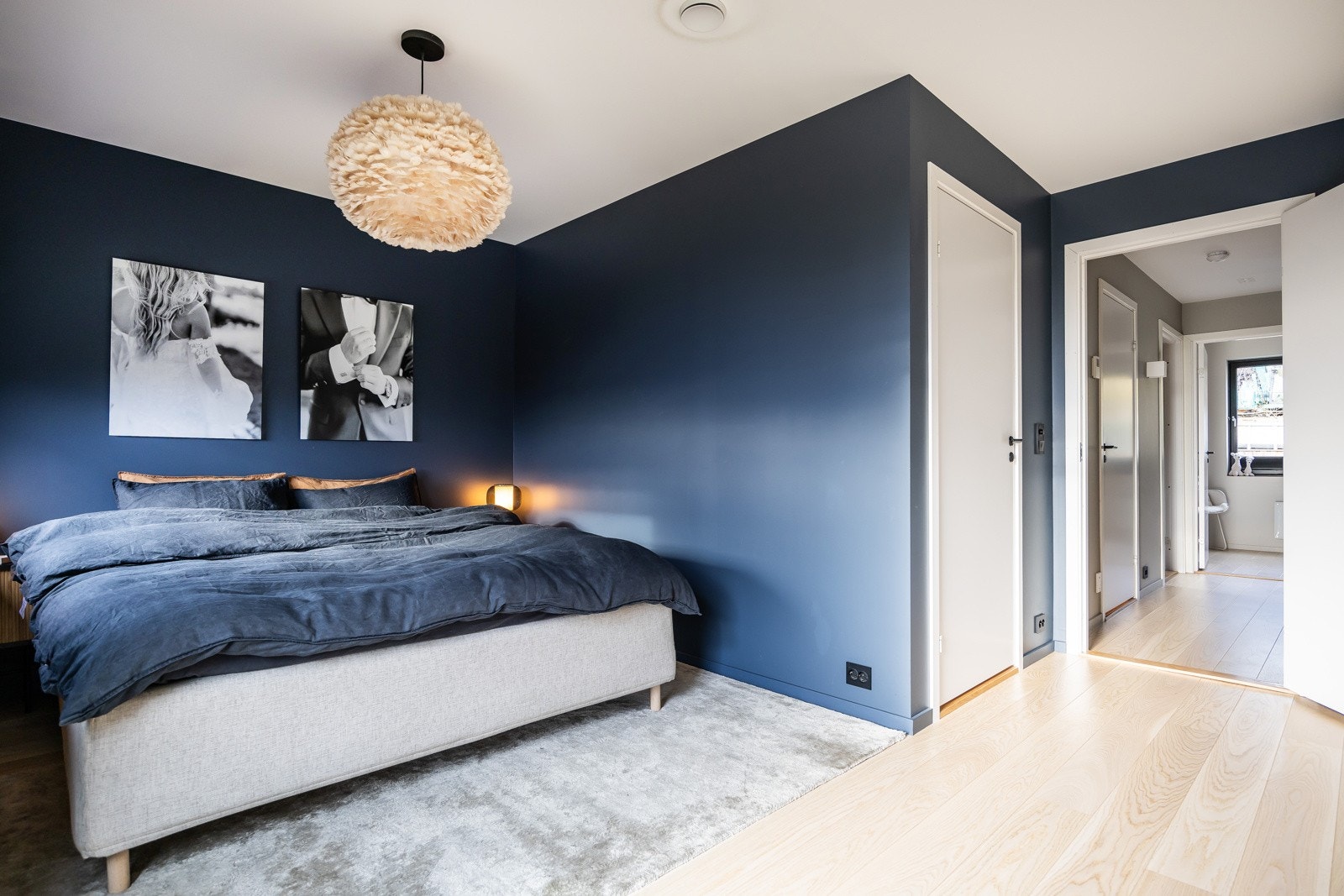 Romslig en-suite master avdeling Galleribilde