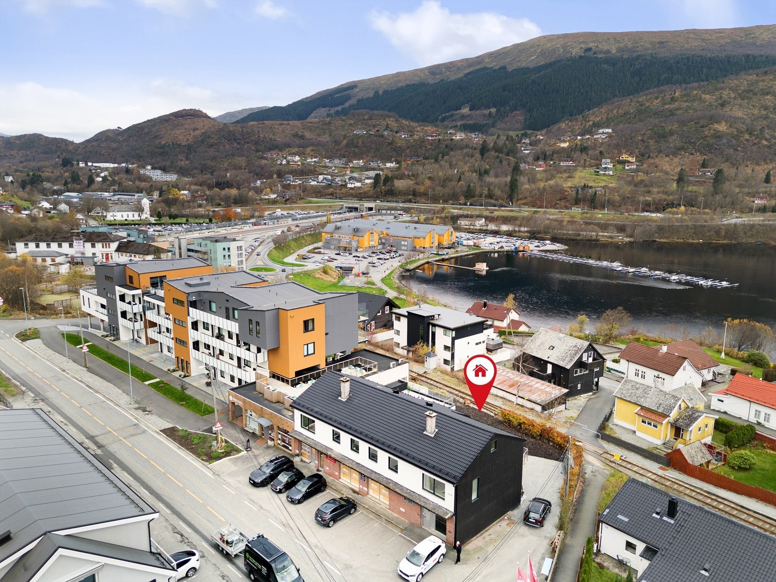 Super sentral beliggenhet i Indre Arna Galleribilde