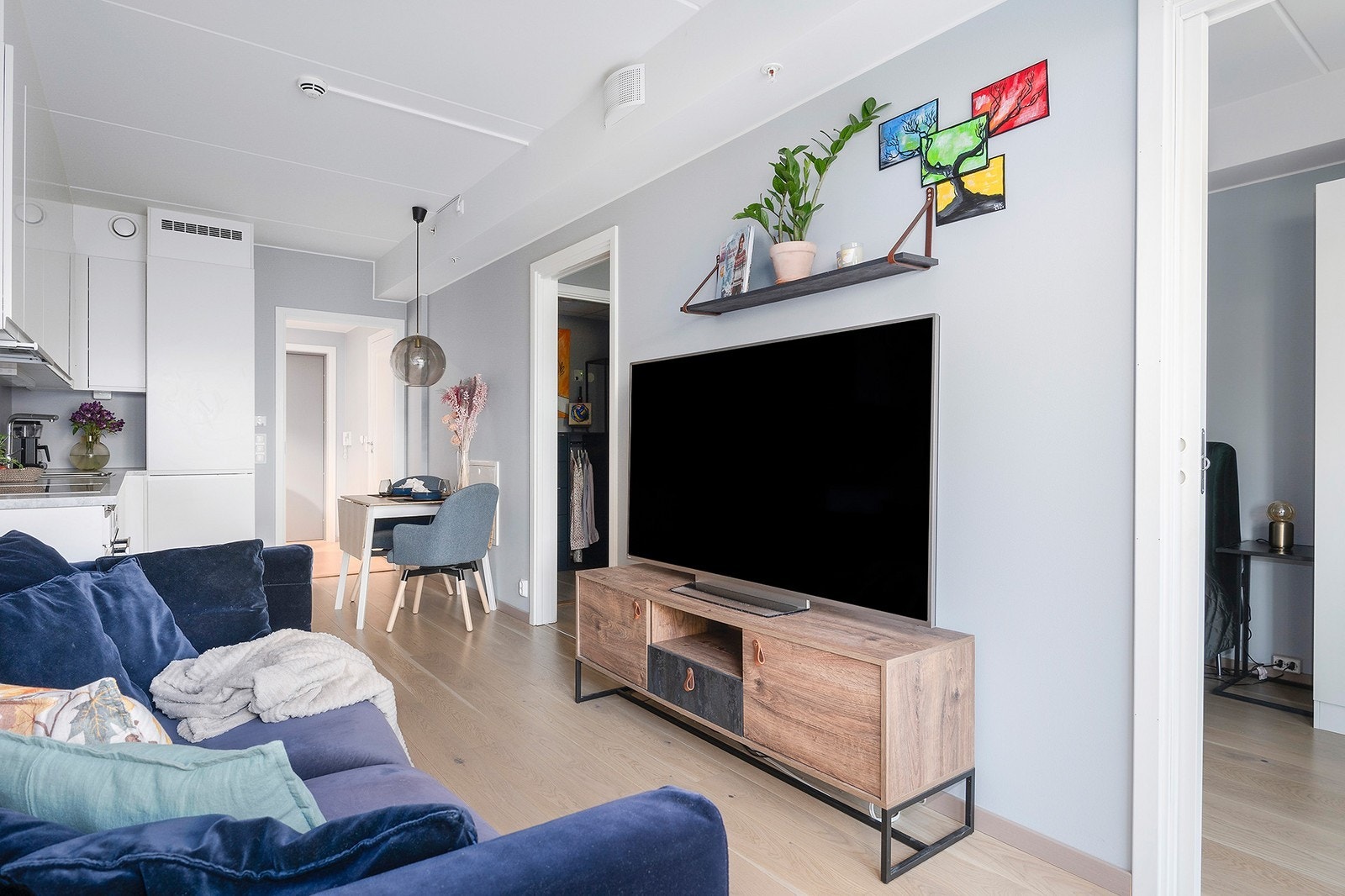 Velkommen til Harbitzalléen 35 - en nyere 2-roms fra 2019, ledig omgående til leie. Galleribilde