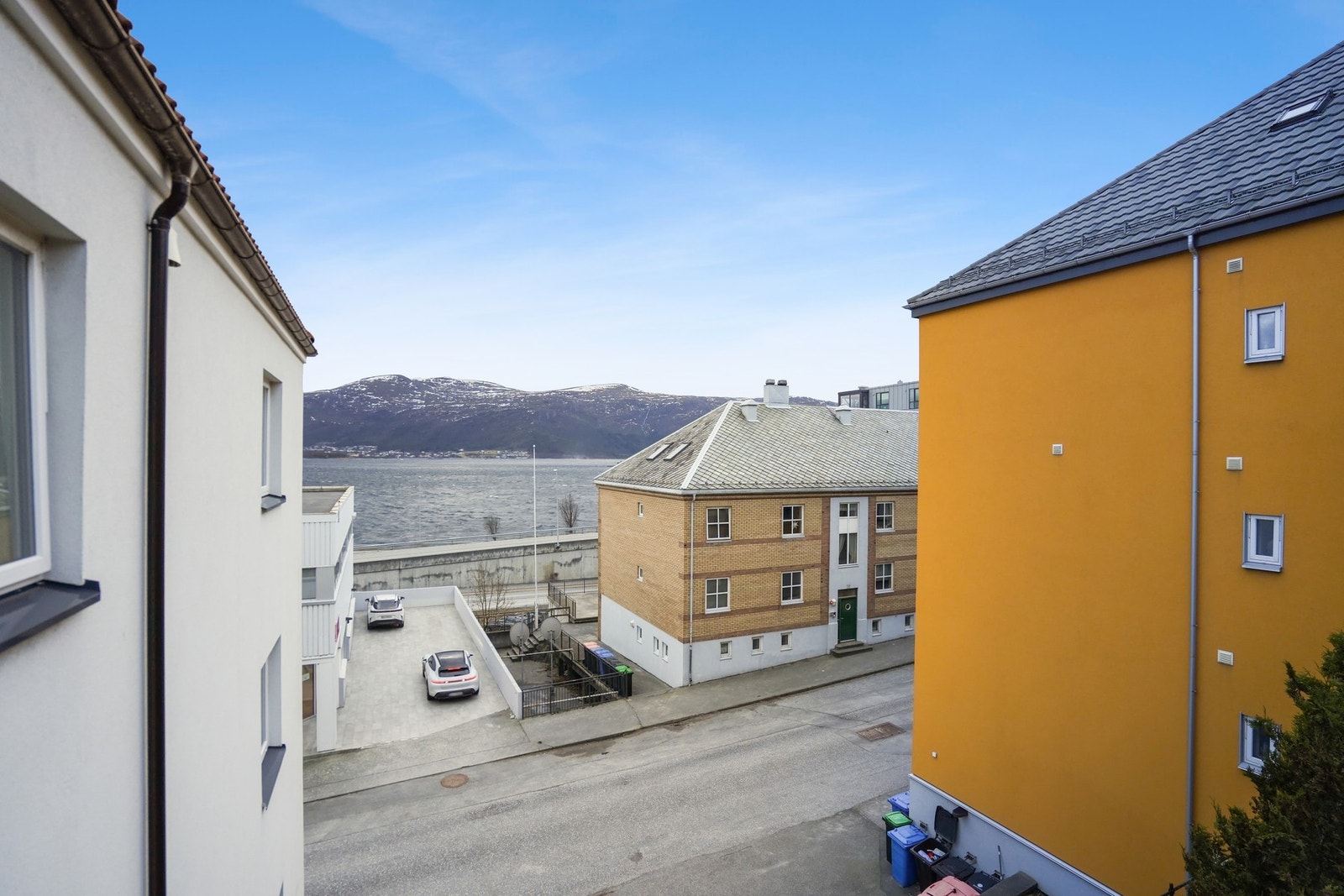 Utsikt fra balkong. Galleribilde