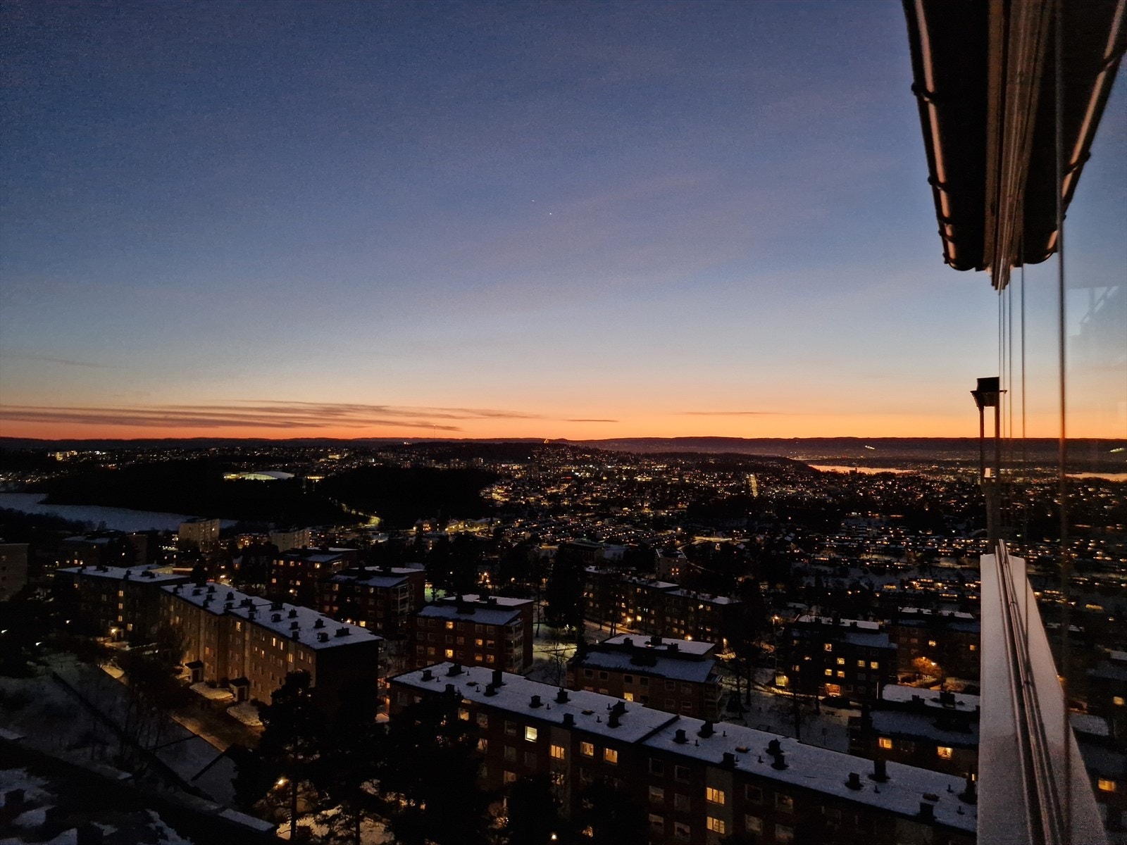 Utsikt fra balkong. Privat bilde tatt av selger. Galleribilde