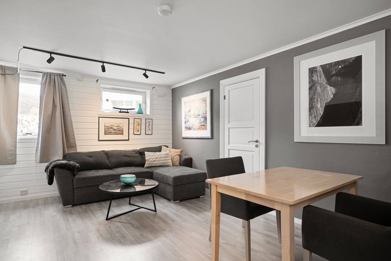 To utleie/hybeldeler i boligen. Én 2-roms og en studioleilighet. Galleribilde