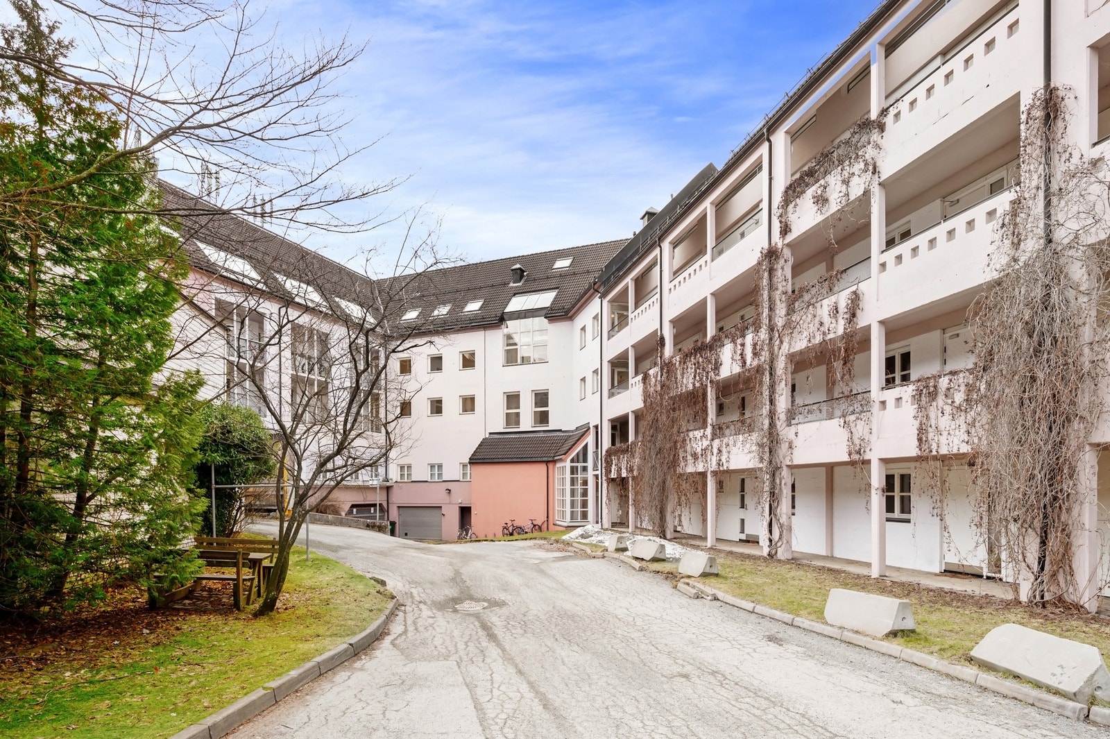 Gode kollektivforbindelser i umiddelbar nærhet. Galleribilde