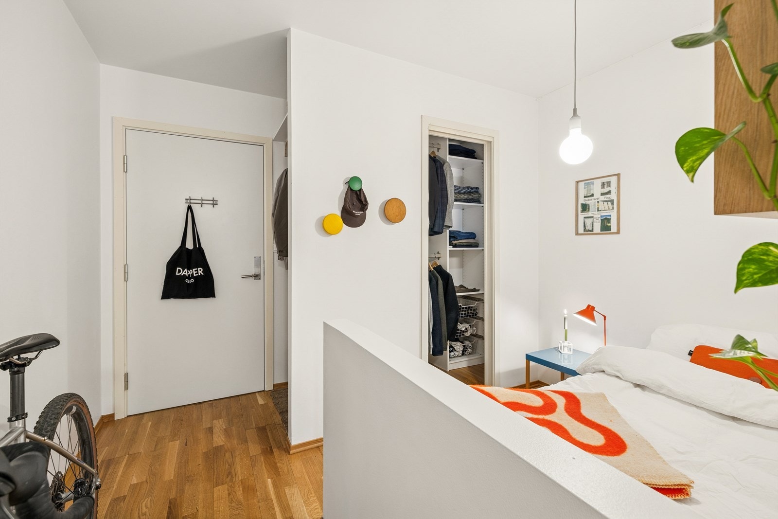 Praktisk garderobeløsning. Galleribilde